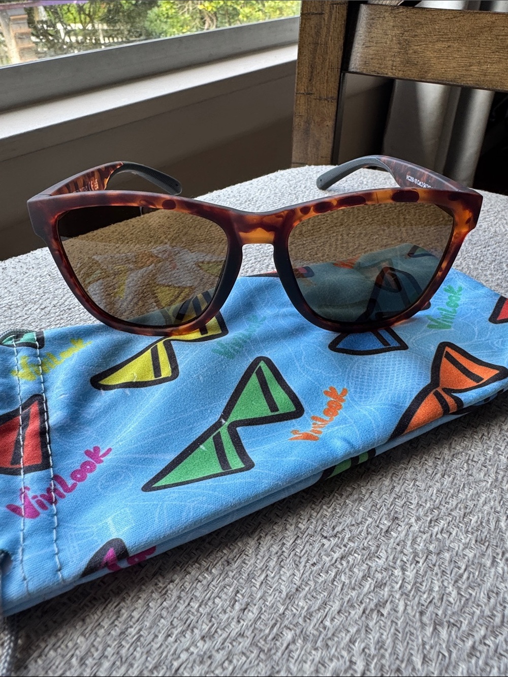 Tortoiseshell Unisex Polarized Sunglasses - Brown Lens NWOT